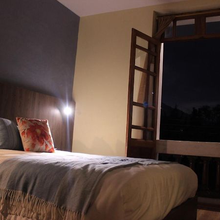 Hotel Inti Quito Extérieur photo