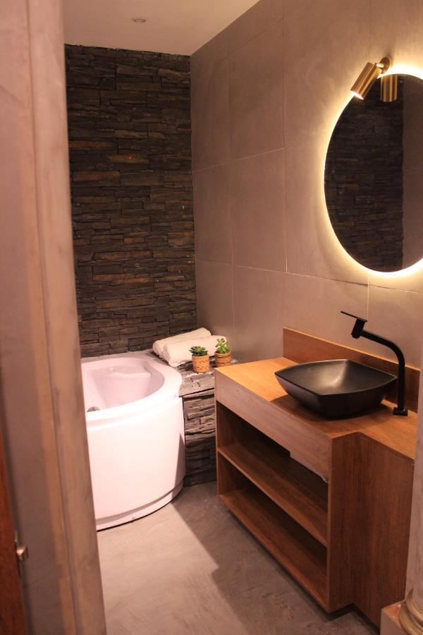 Hotel Inti Quito Extérieur photo